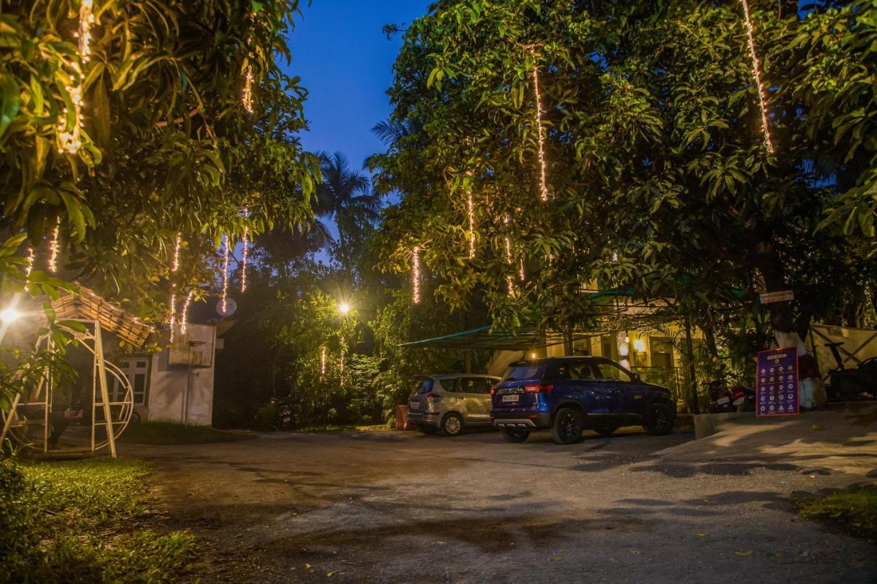 Sanidhya Beach Resort Alībāg Eksteriør billede