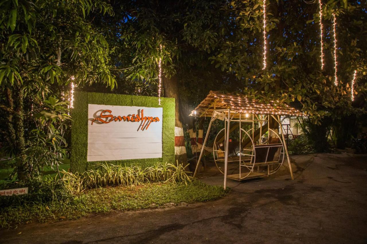 Sanidhya Beach Resort Alībāg Eksteriør billede