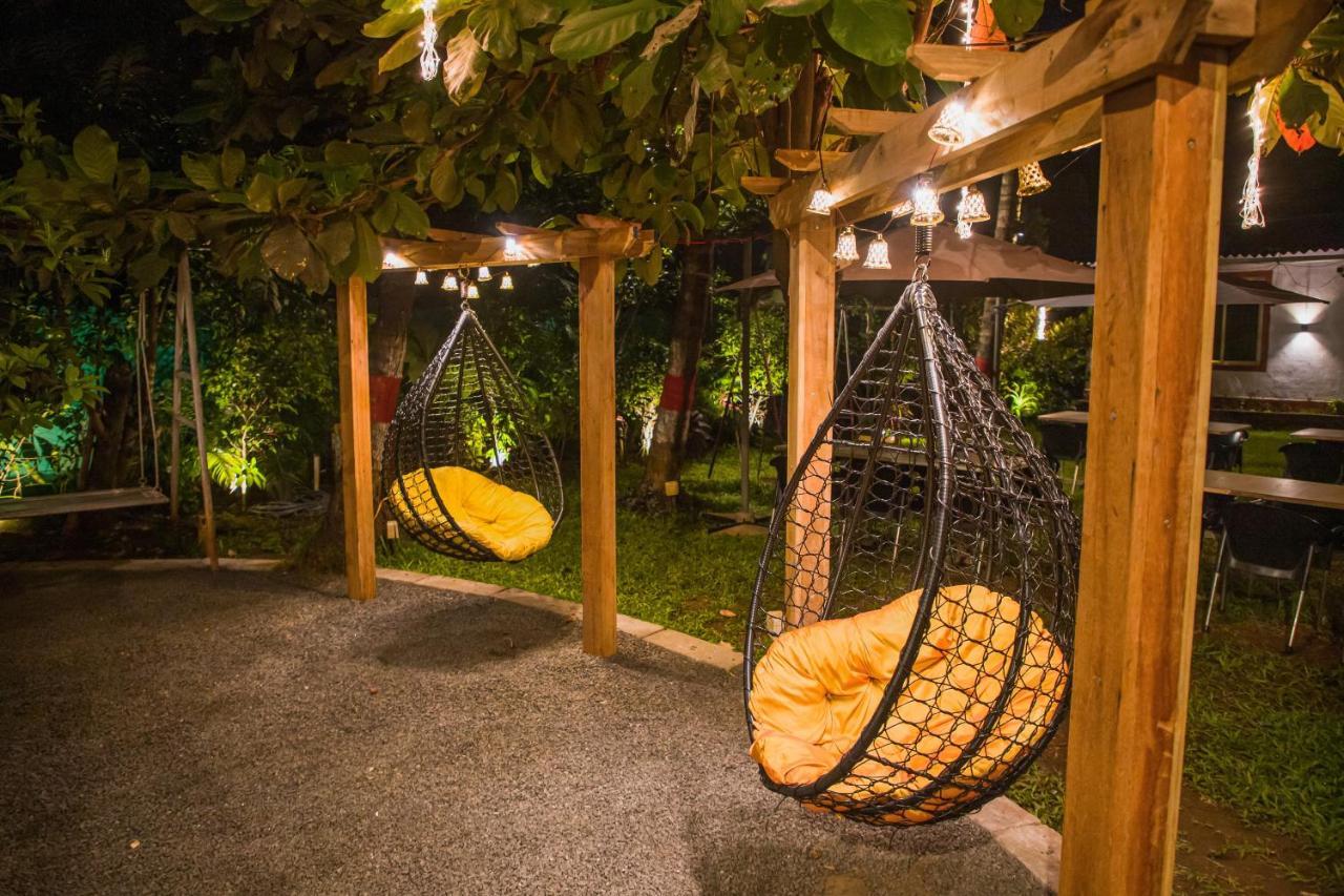 Sanidhya Beach Resort Alībāg Eksteriør billede
