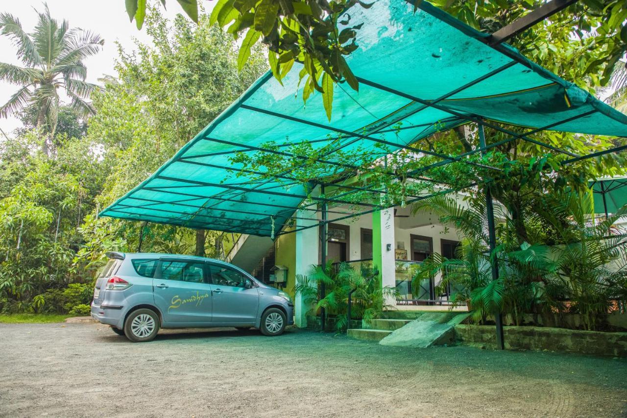 Sanidhya Beach Resort Alībāg Eksteriør billede