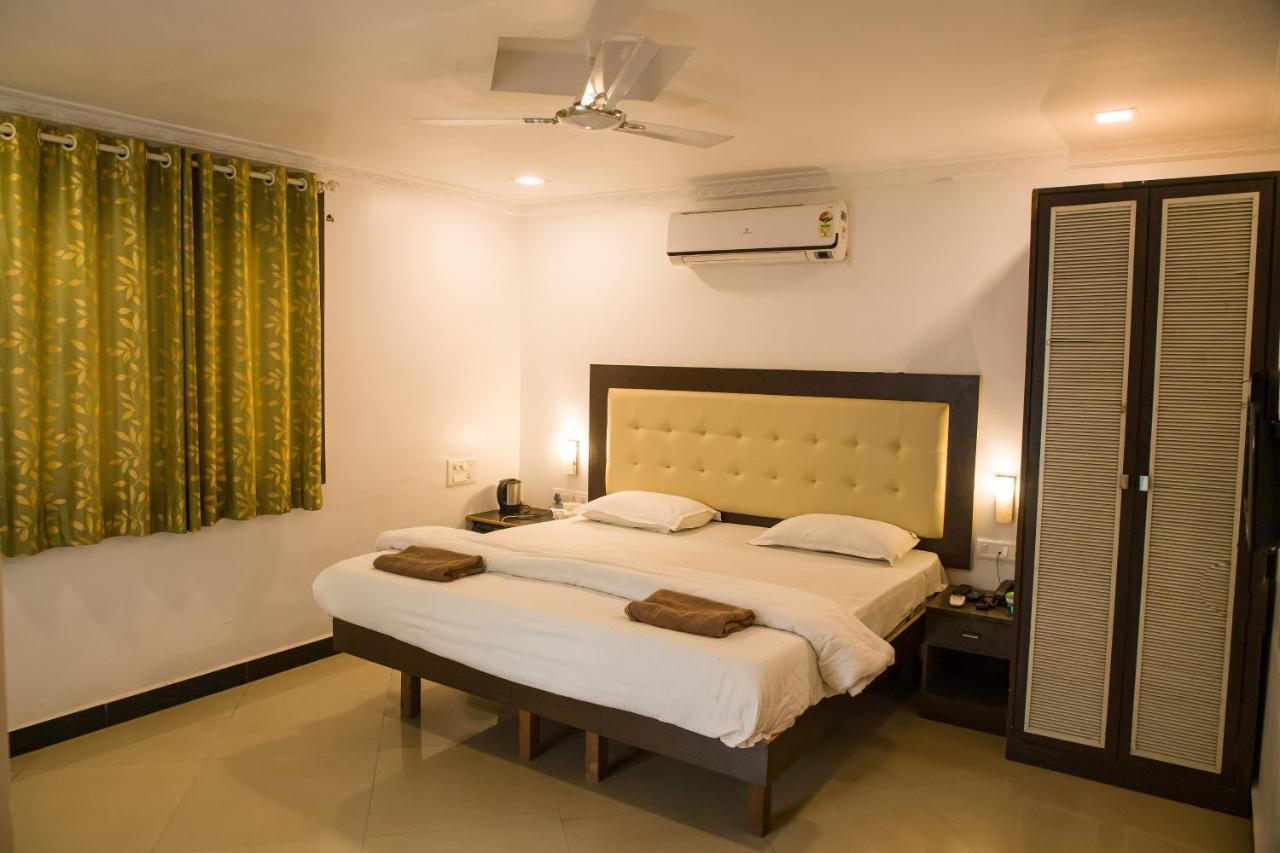 Sanidhya Beach Resort Alībāg Eksteriør billede