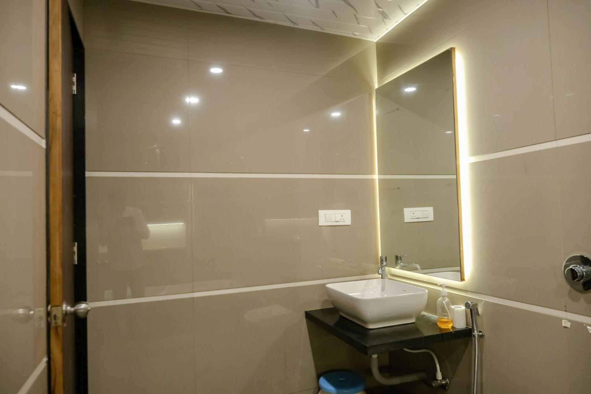 Sanidhya Beach Resort Alībāg Eksteriør billede